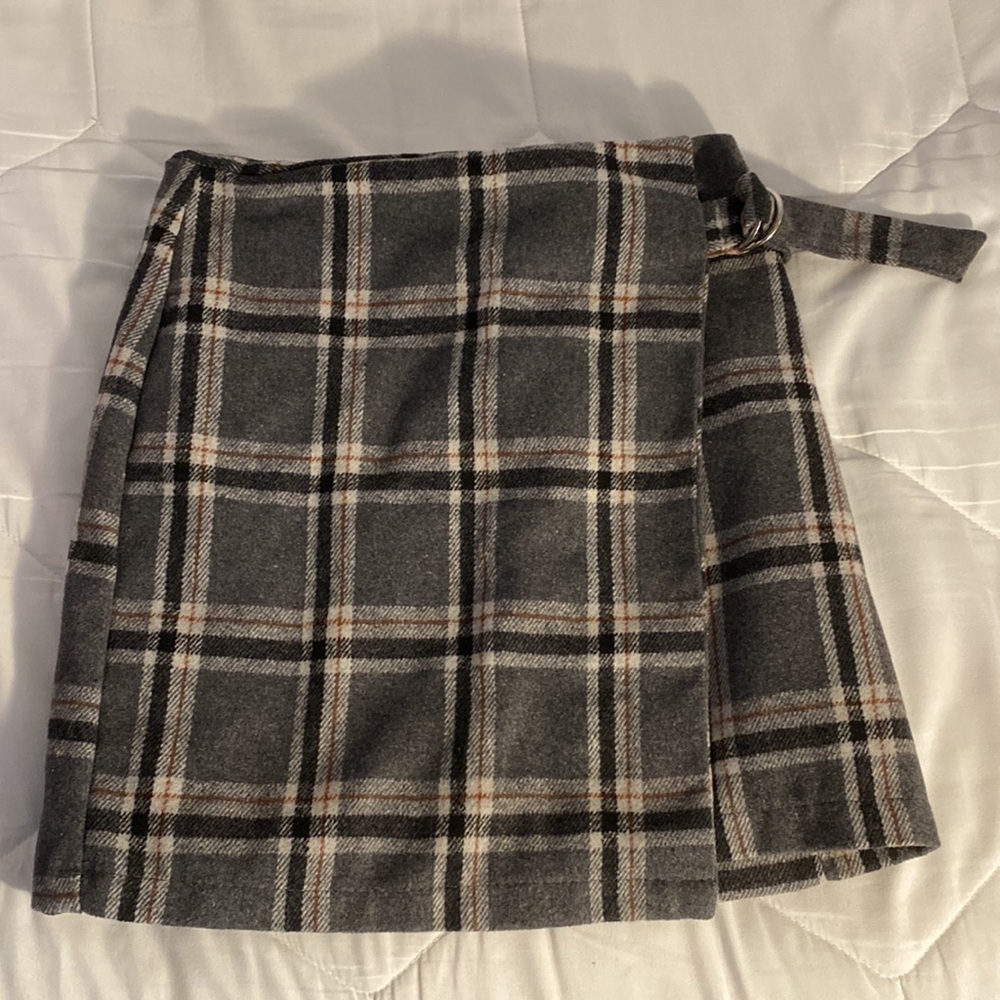 plaid mini skirt with belt